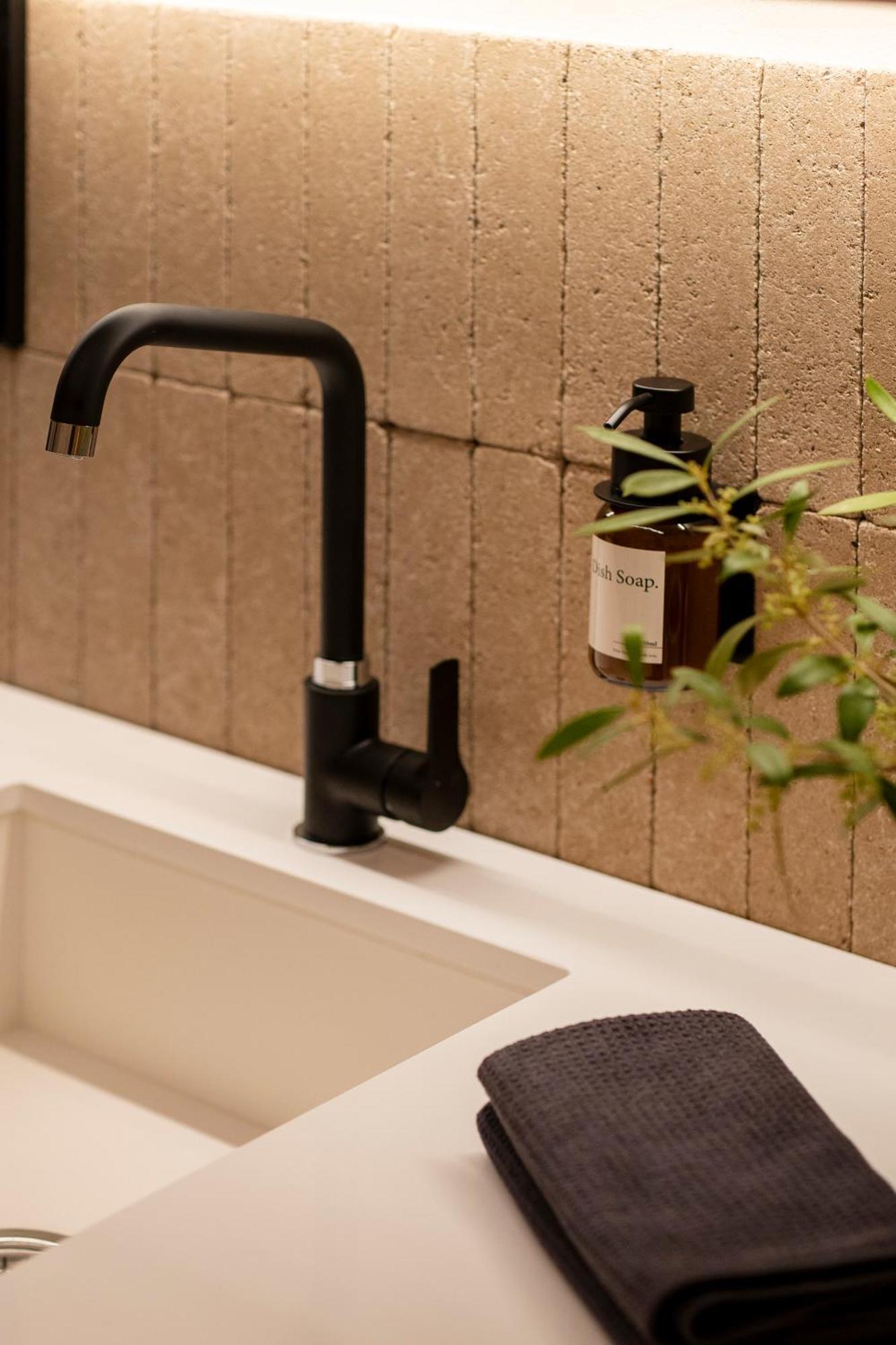 알베르벨로 Naiira Luxury Trullo - Jacuzzi And Patio 아파트 외부 사진
